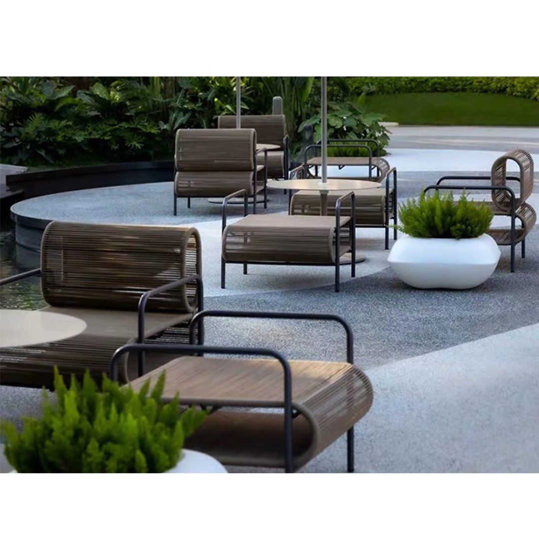 たった1脚の椅子が、あなたの庭を「年収1000万円の価値」に変える話